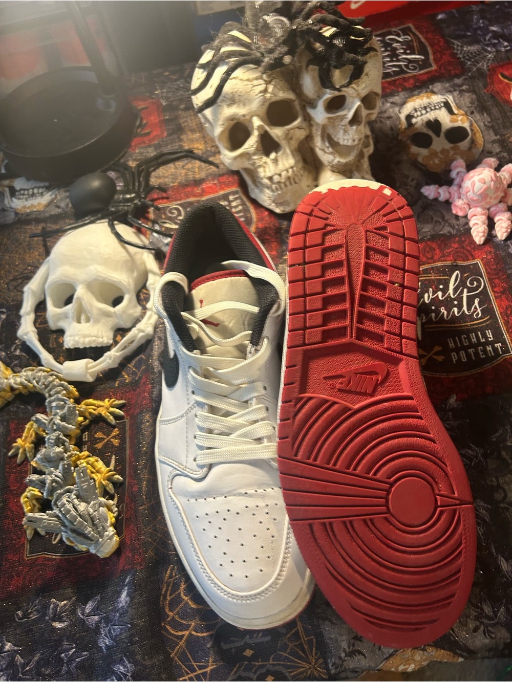Nike Men’s White, Red and Black Low-Top Athletic Sneakers